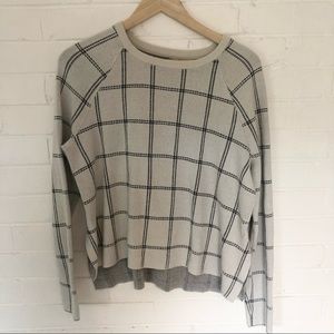 Bass and Co long sleeved checkered patterned crew neck sweater